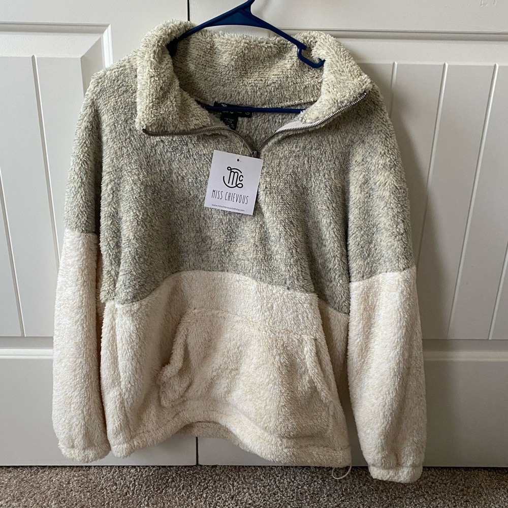 Fuzzy, color block pull over